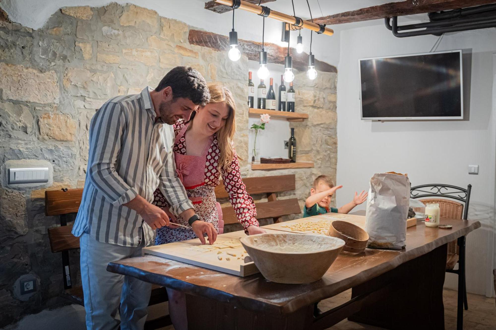 Holiday Home Belveder Motovun With Heated Pool Livade Εξωτερικό φωτογραφία