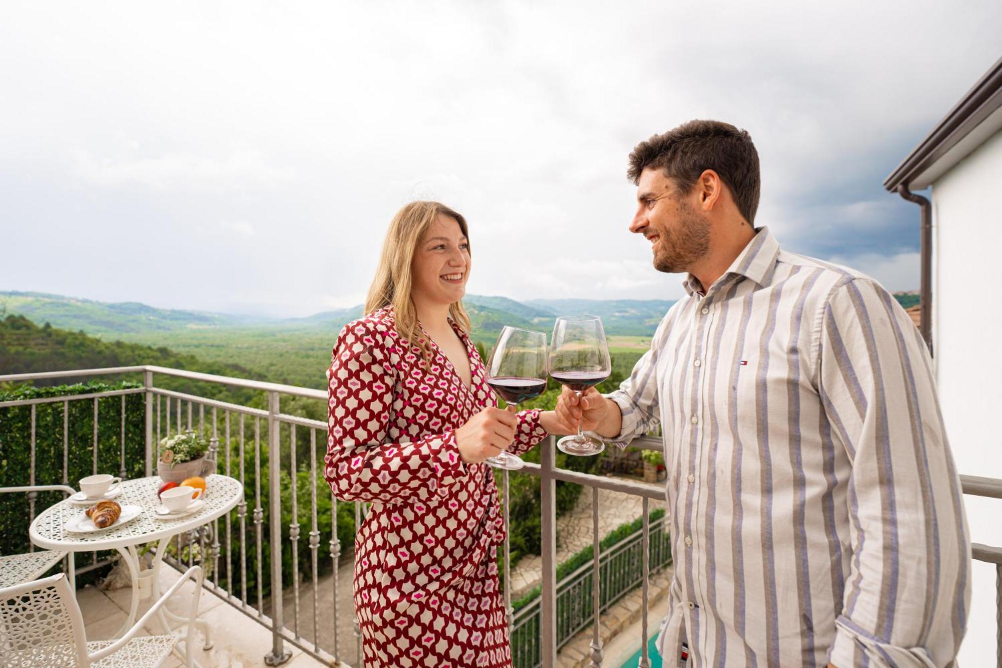 Holiday Home Belveder Motovun With Heated Pool Livade Εξωτερικό φωτογραφία